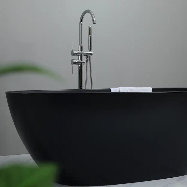 Stella Freestanding - Non Overflow Bathtub - Matte black inside and otuside