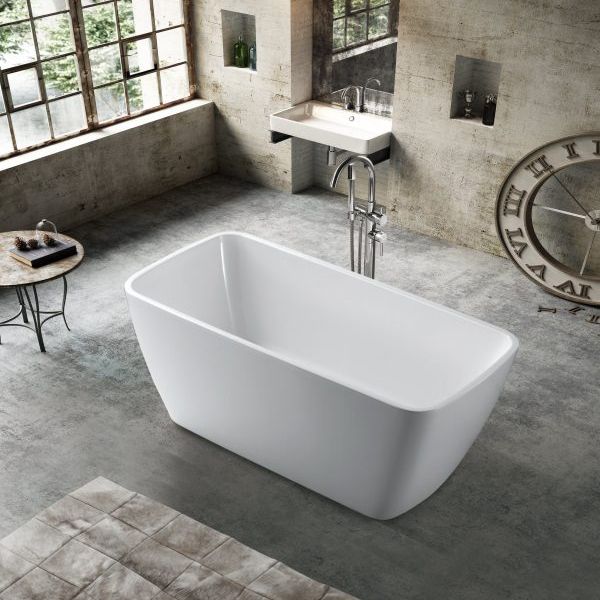 Venice 1500mm Freestanding Gloss White Bathtub